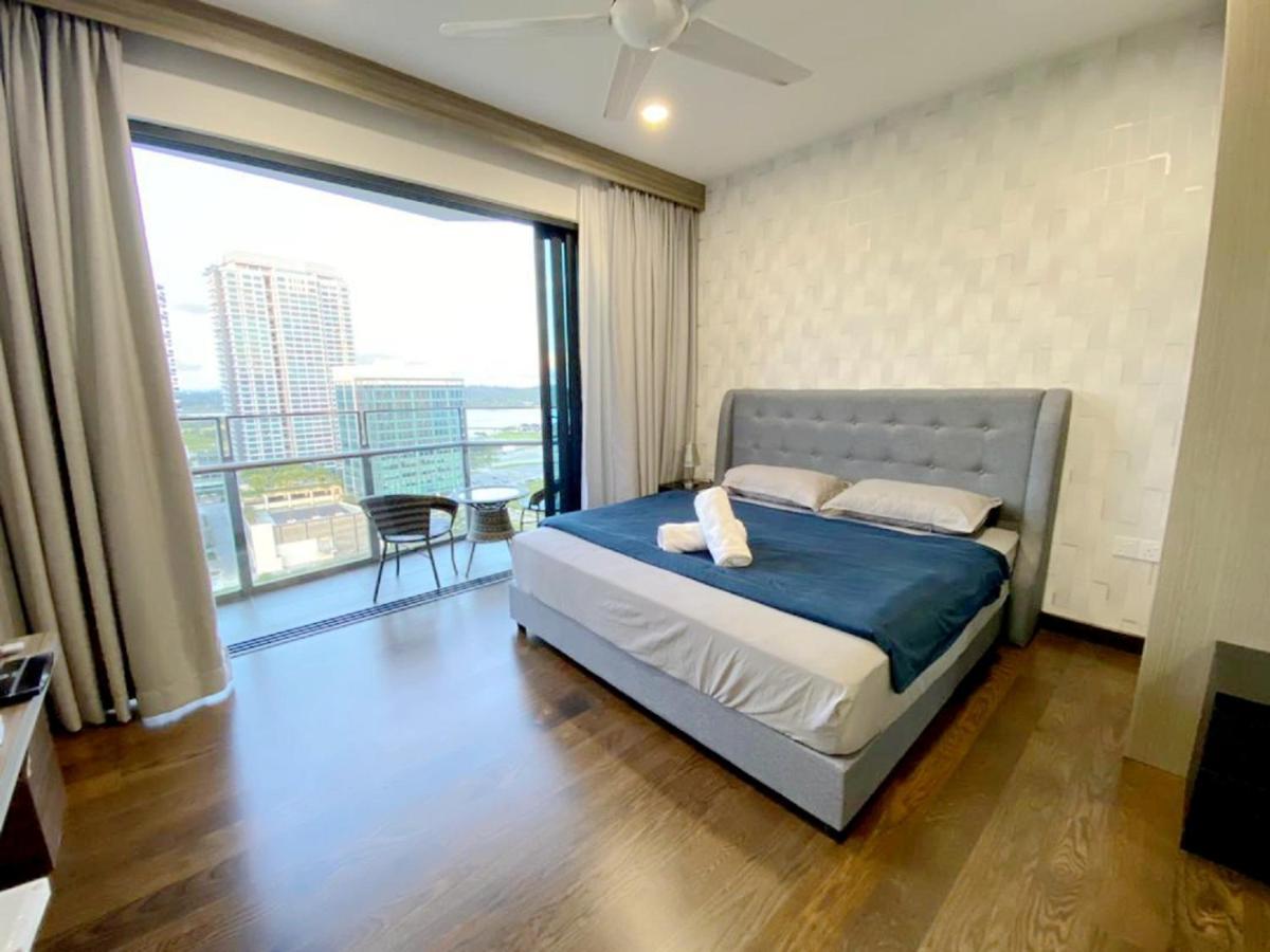 Almas Suites Puteri Harbour Nusajaya  Bagian luar foto