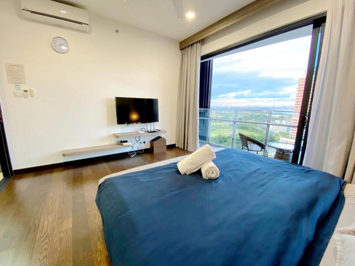 Almas Suites Puteri Harbour Nusajaya  Bagian luar foto