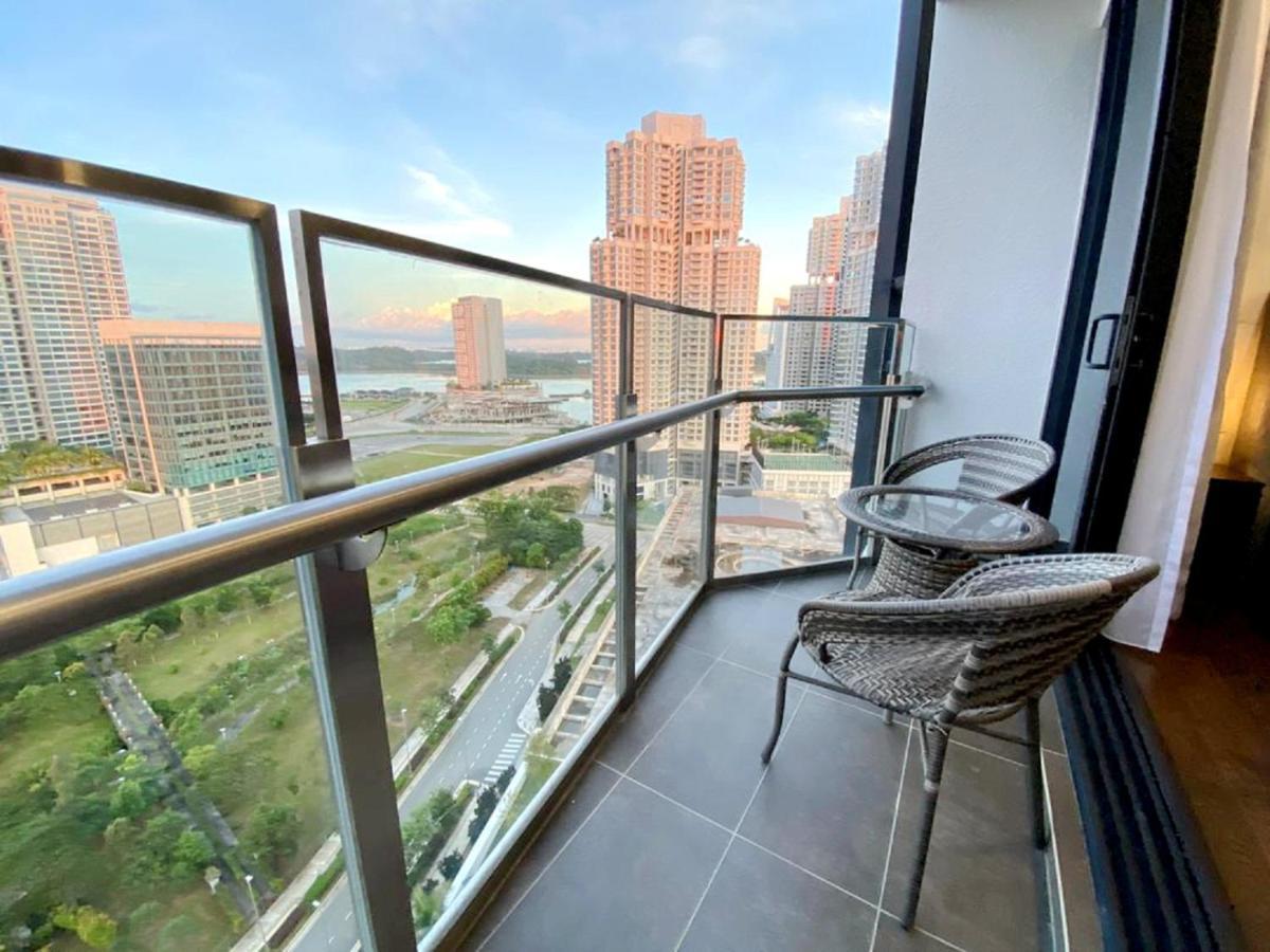 Almas Suites Puteri Harbour Nusajaya  Bagian luar foto